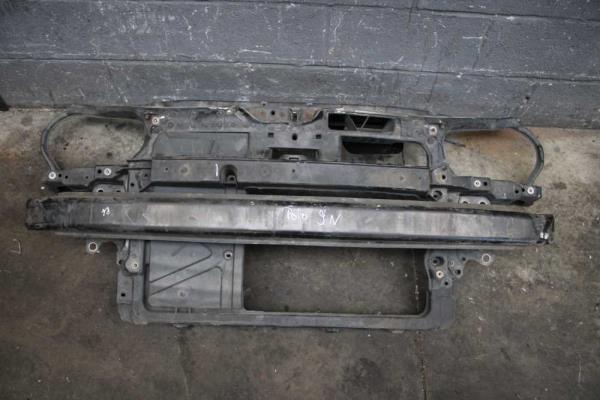 FACE AVANT VW POLO ESSENCE - Vue 1